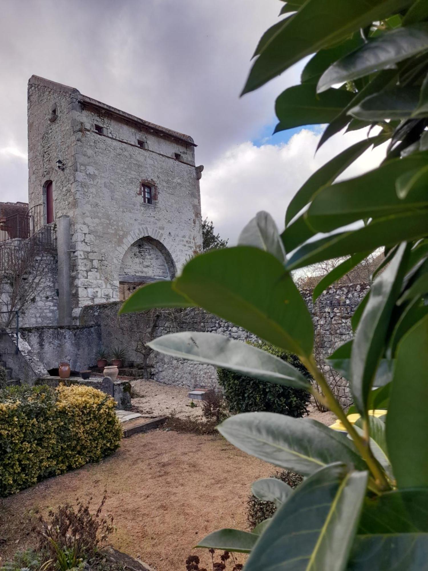 La Maison Du Prince De Conde Charroux-dʼAllier Eksteriør billede